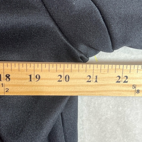 NWT Puma x Ferrari MT7 Scuderia Ferrari Black Full Zip Up Track Jacket F1 Team - Picture 8 of 10